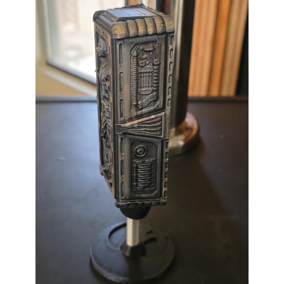 Han Solo in Carbonite Tap Handle - Picture 5 of 7